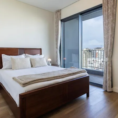 Апартаменты Gorgeous With View By Lovelystay *