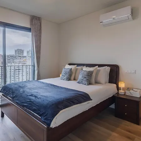 Gorgeous With View By Lovelystay Algés