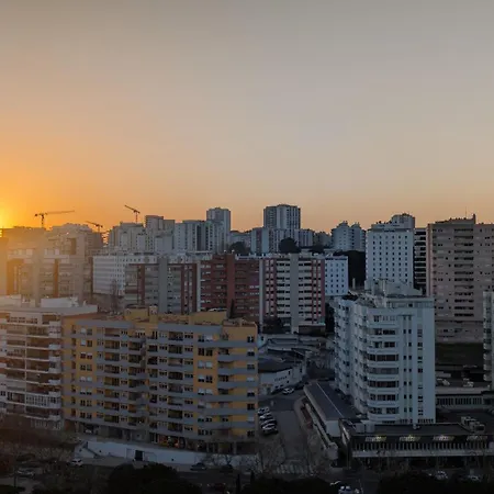 Gorgeous With View By Lovelystay Apartment Alges