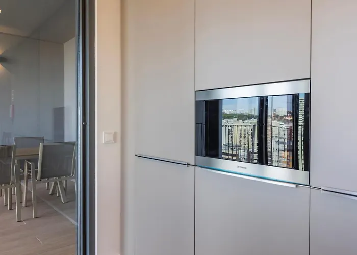 Gorgeous With View By Lovelystay Apartment Alges