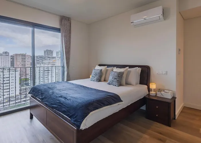 Gorgeous With View By Lovelystay Alges